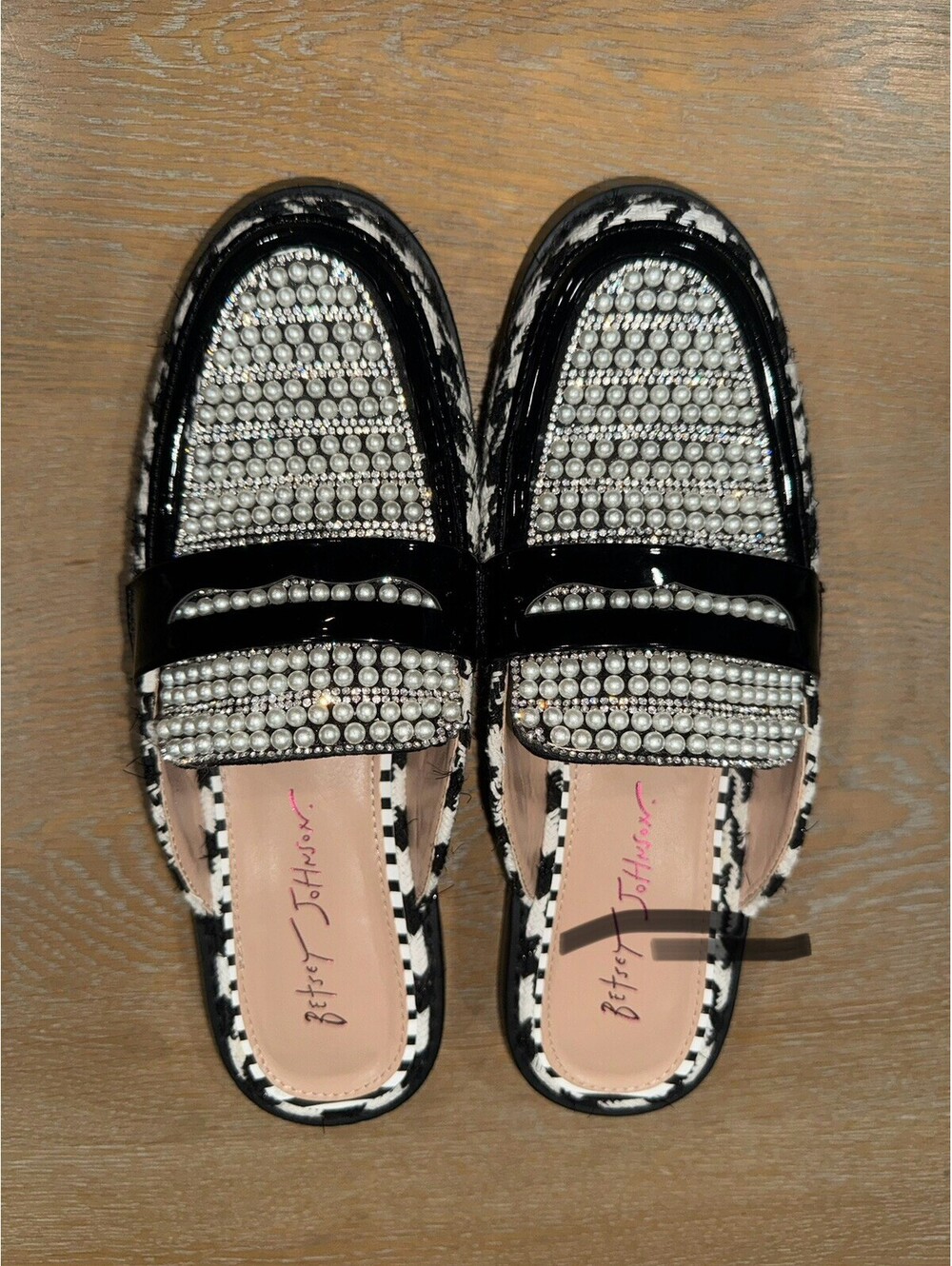 Betsey Johnson Ronin Womens Size 8 Pearl Rhinestone Houndstooth Mule Loafer